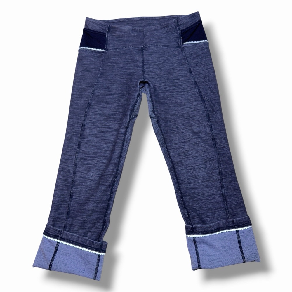 Lululemon 6 Snap Me Up Crop Side Button Indigo Heathered Slub Picot Capri Leggin